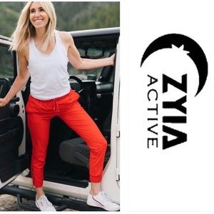 Zyia Active Everywhere Zipper Jogger, Red, Large